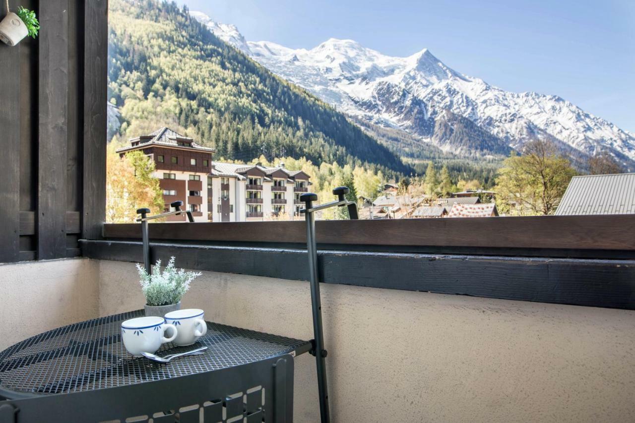 Appartement Au Pied Du Mont-Blanc - Chamonix Extérieur photo